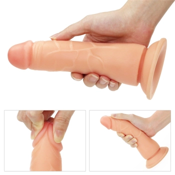 Majtki strap-on w zestawie z wibrującym dildo 19cm