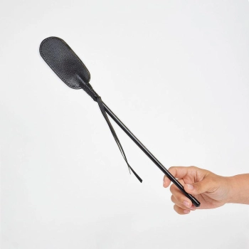 Pejcz owalny Secret Play czarny 27.5 cm