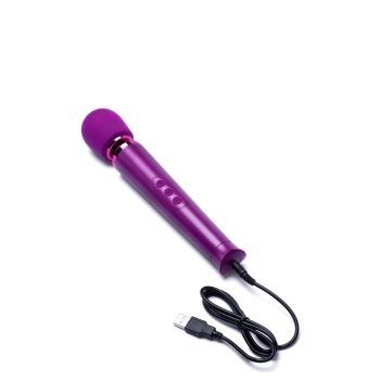 LE WAND PETITE RECHARGEABLE VIBRATING MASSAGER CHERRY