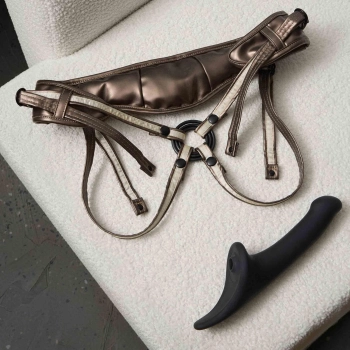 Dildo wibrujące Multi Orgasm Strap on me M czarny